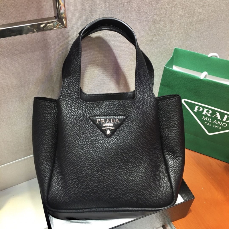 Pra*a bucket bags